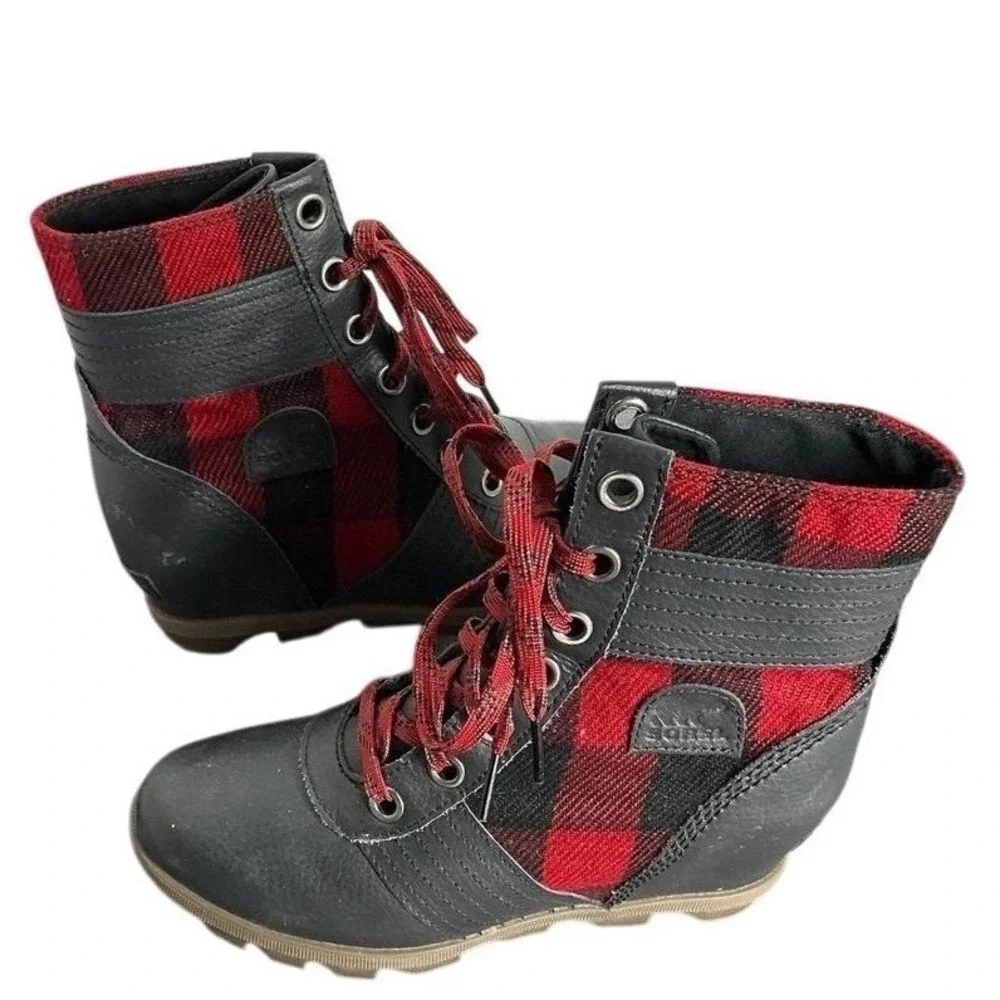 Sorel Youth Winter Boots Big Kids 5 EU 36 Red Black Insulated Lace Up‎